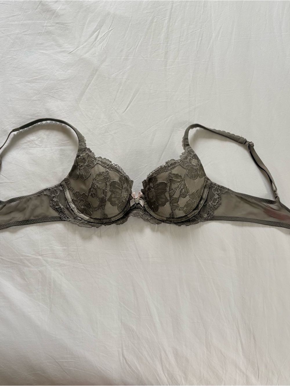 VS Lace Underwire Bra